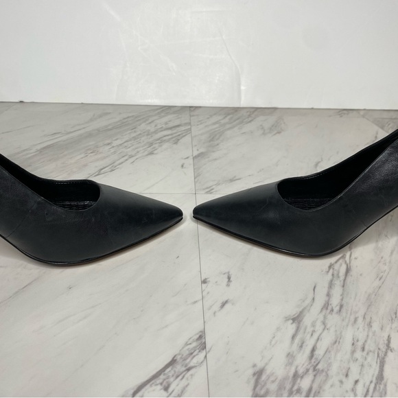 New! Vince Camuto Tolinnis Black Leather Sling Back Pump 8 1/2 M - Picture 6 of 14